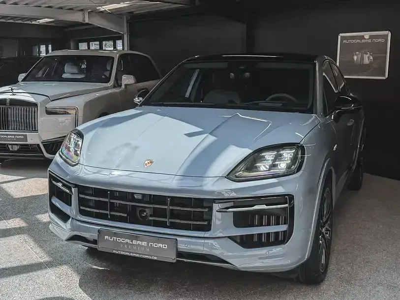 Gebraucht Porsche Cayenne Sport 519 PS (381 kW) 2025 Grau SUV
