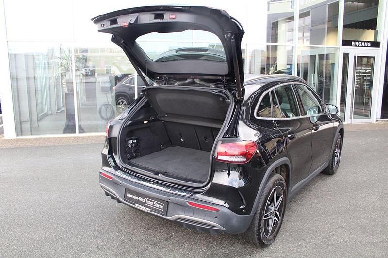 Gebraucht Mercedes EQA250 AMG 139 kW (190 PS) 2022 Schwarz SUV