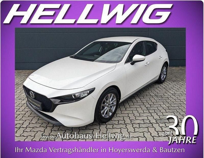 Snowflake white metallic (metallic) Gebraucht 2020 Mazda 3 Limousine | 17.380 € (Guter Preis) - Bild 1/4