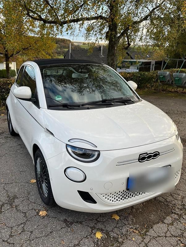 Gebraucht Fiat 500e Icon 86 kW (118 PS) 2022 Weiß Cabrio