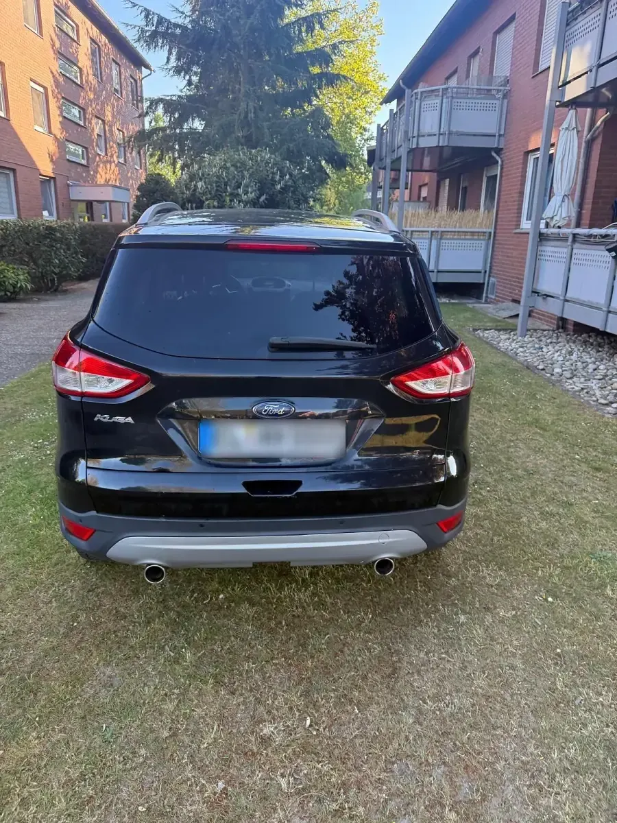 Gebraucht Ford Kuga 150 PS (110 kW) 2014 Schwarz SUV