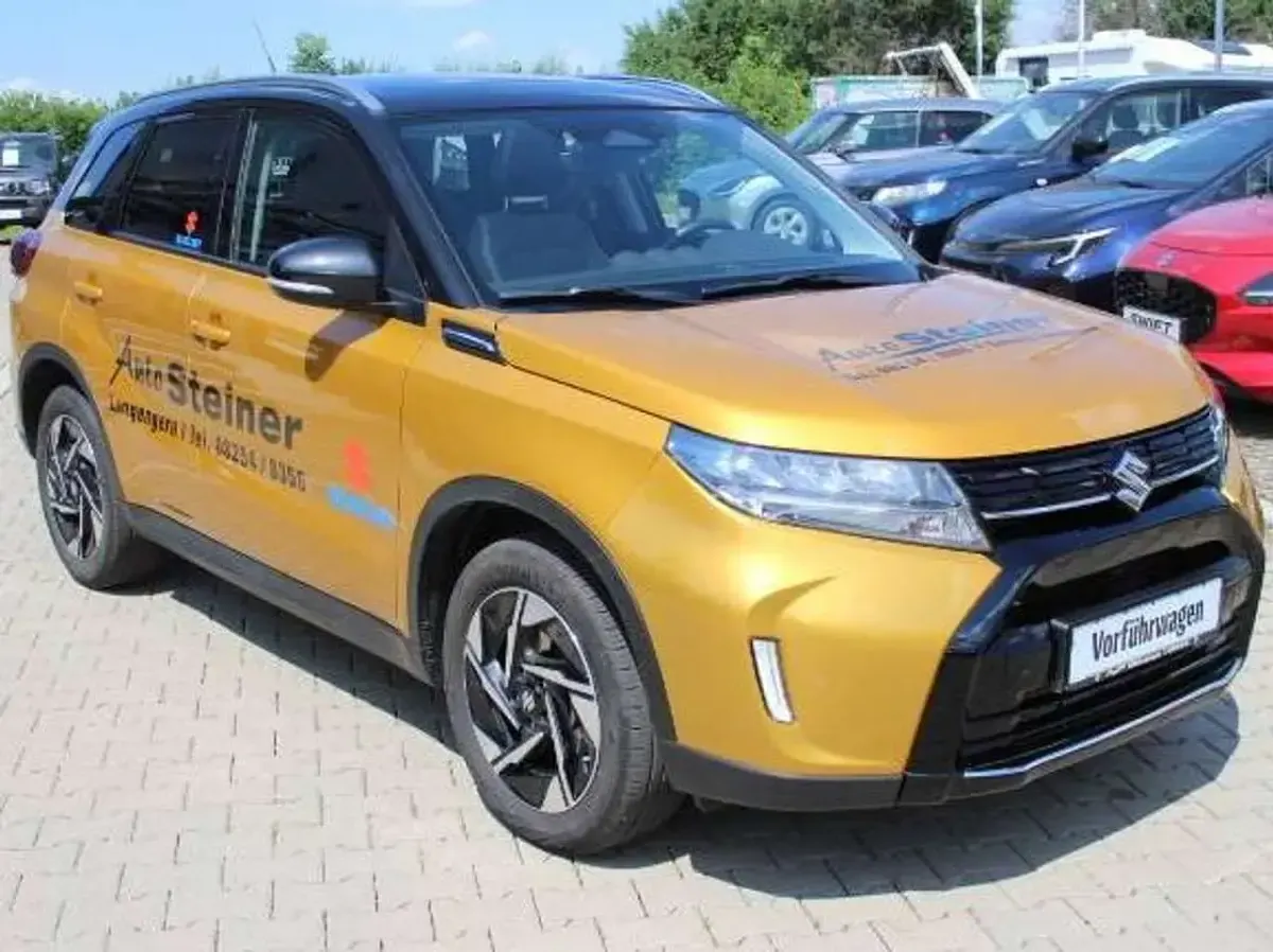 Gebraucht Suzuki Vitara Comfort+ 129 PS (94 kW) 2026 Solar yellow/cosmic black SUV
