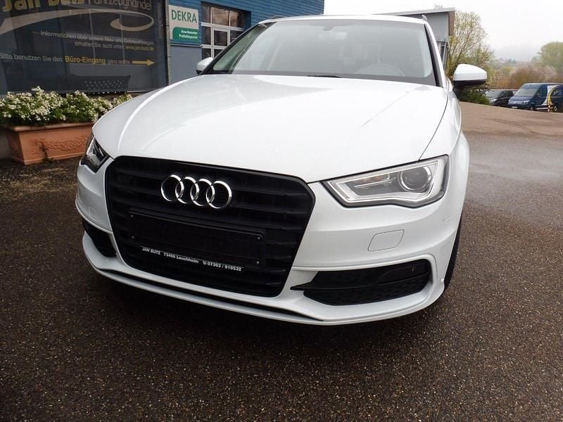 Second-hand Audi A3 Ambition 110 CP (80 kW) 2016 Alb Berlinǎ