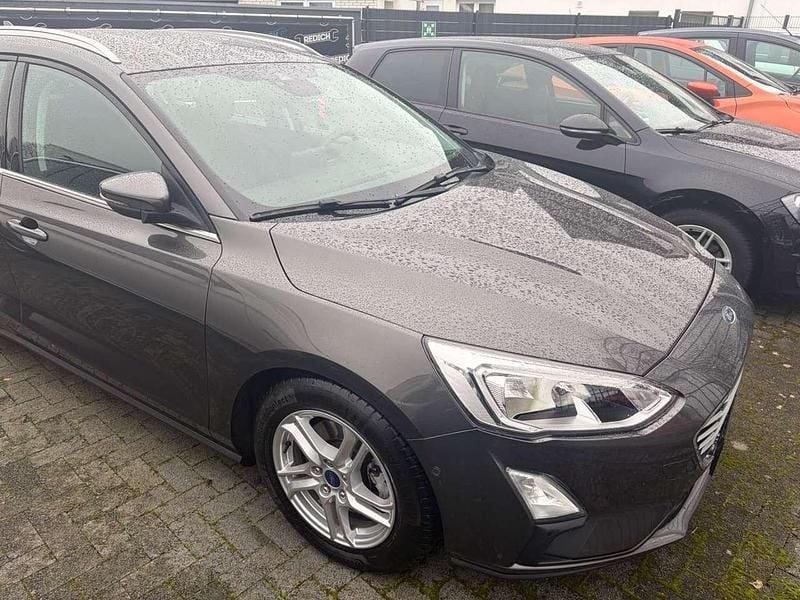 Gebraucht Ford Focus Cool & Connect 125 PS (91 kW) 2018 Magnetic Kombi