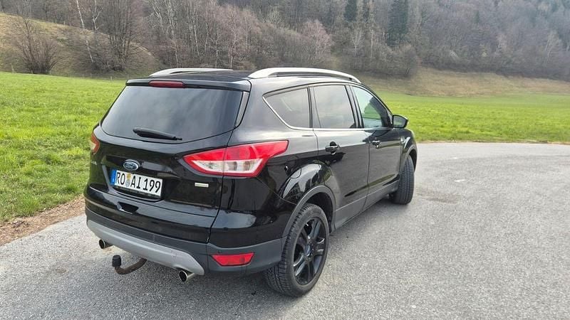Gebraucht Ford Kuga Titanium 150 PS (110 kW) 2016 Schwarz SUV
