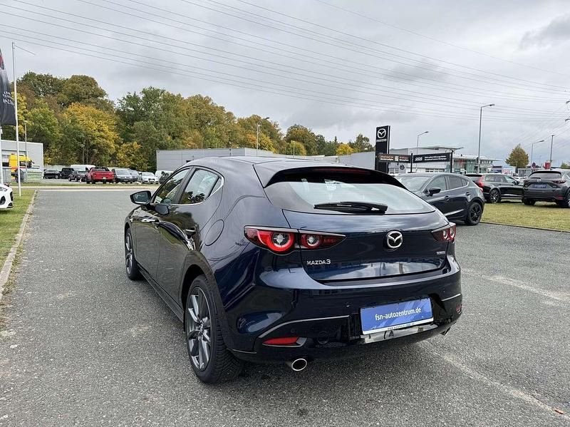 Gebraucht Mazda 3 Center-Line 140 PS (102 kW) 2025 Deep crystal blue Limousine