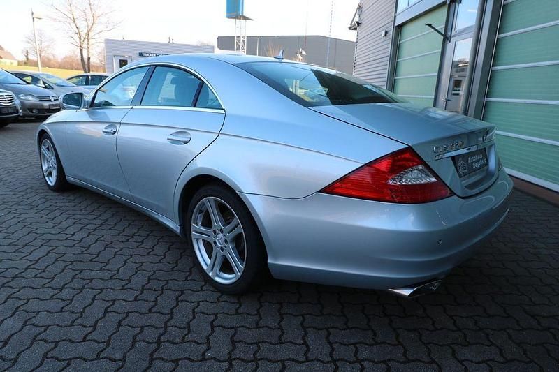 Gebraucht Mercedes CLS320 224 PS (164 kW) 2008 Silber Limousine