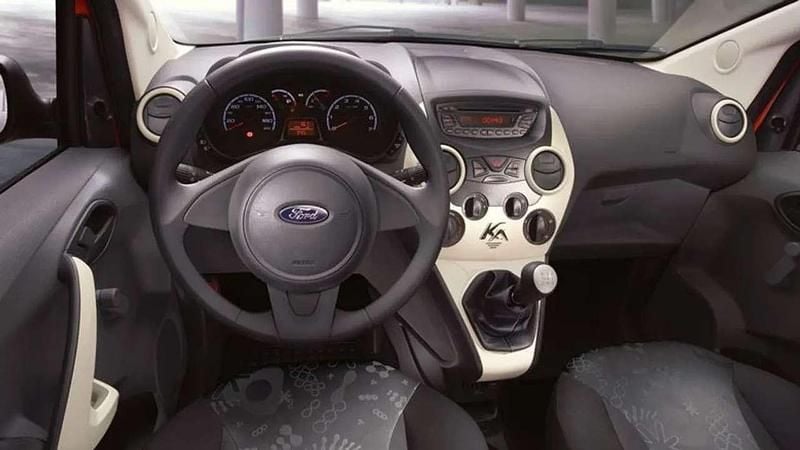 Gebraucht Ford Ka Titanium 69 PS (50 kW) 2016 Limousine