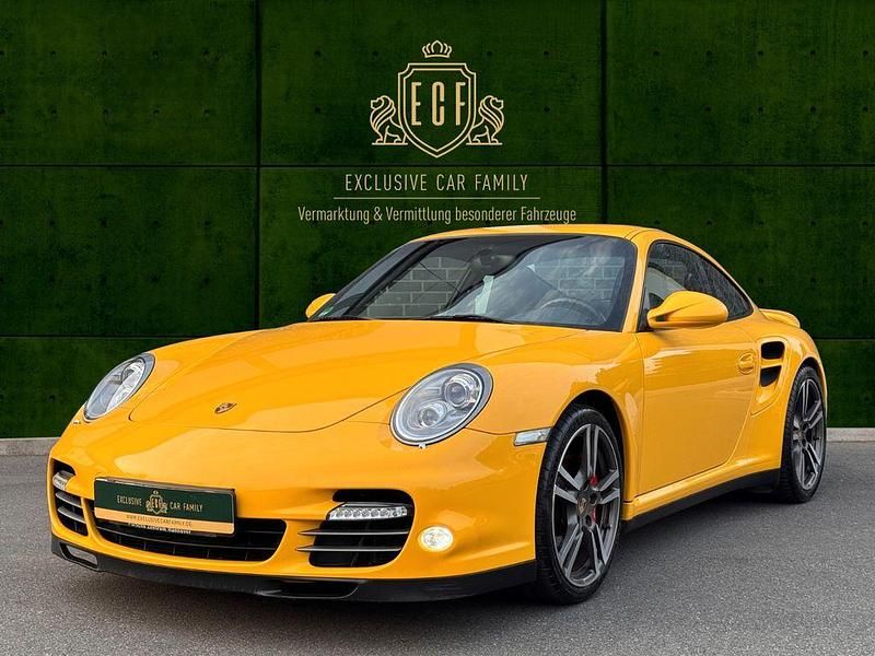 Gelb Gebraucht 2010 Porsche 997 Coupé | 99.997 € - Bild 1/4