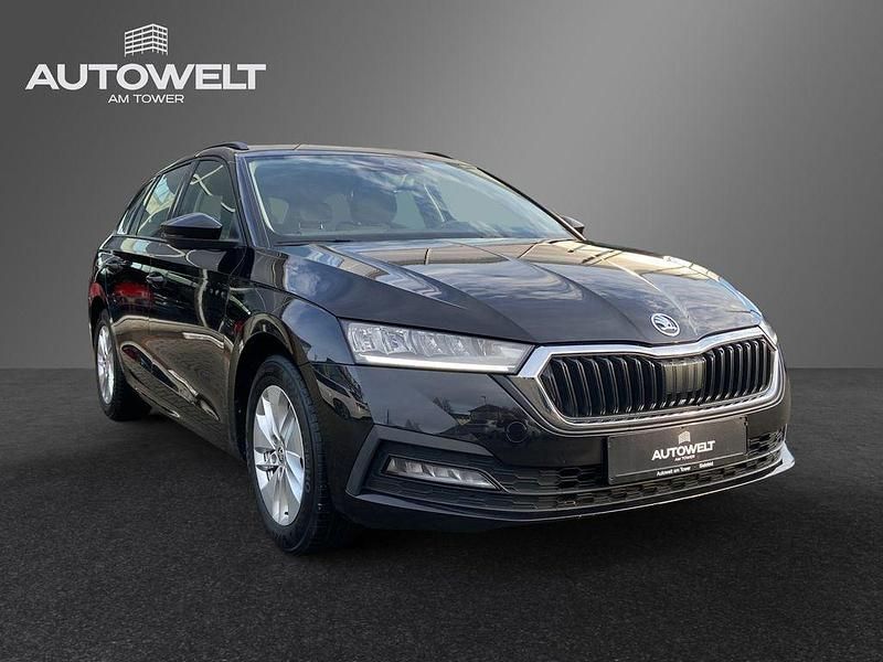 Schwarz Gebraucht 2021 Skoda Octavia Ambition Limousine | 19.690 € (Guter Preis) - Bild 1/4