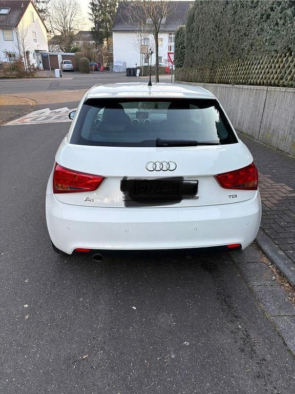 Gebraucht Audi A1 Ambition 90 PS (66 kW) 2011 Weiß Kleinwagen
