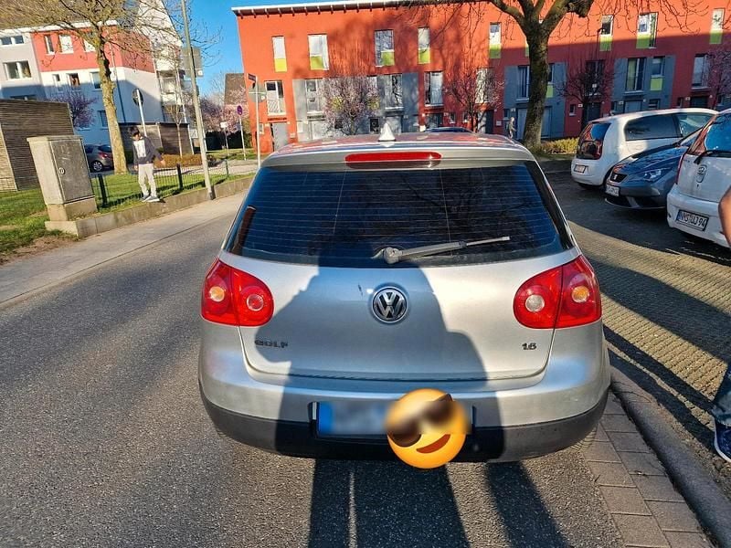 Gebraucht VW Golf V 102 PS (75 kW) 2005 Silber Kleinwagen