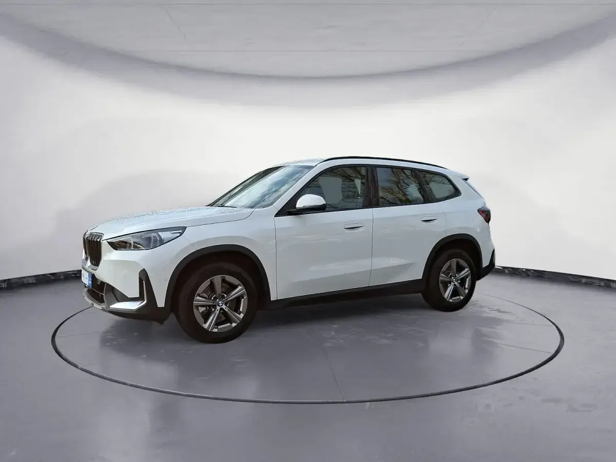 Usado BMW X1 156 HP (114 kW) 2025 Branco SUV