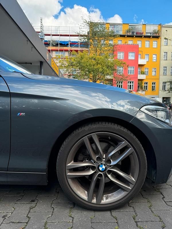 Gebraucht BMW 220 M Sport 194 PS (142 kW) 2016 Grau Coupé