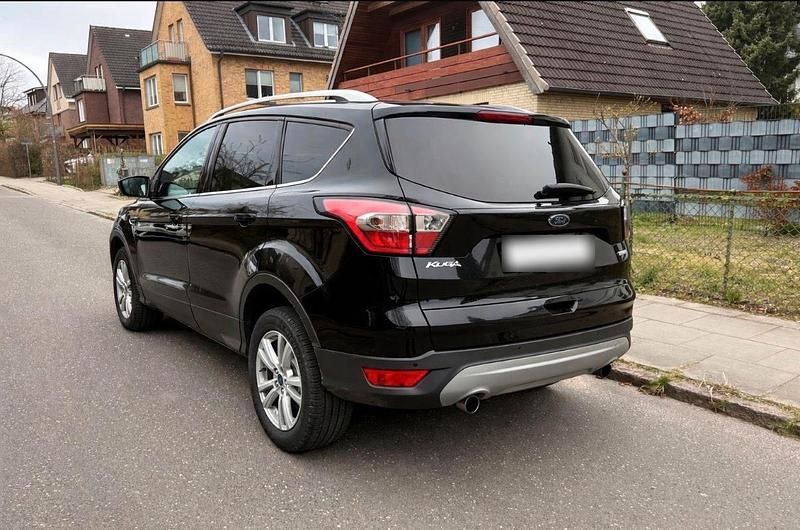 Gebraucht Ford Kuga Cool & Connect 120 PS (88 kW) 2017 Schwarz SUV
