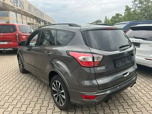 Gebraucht Ford Kuga ST-Line 179 PS (131 kW) 2017 Grau SUV