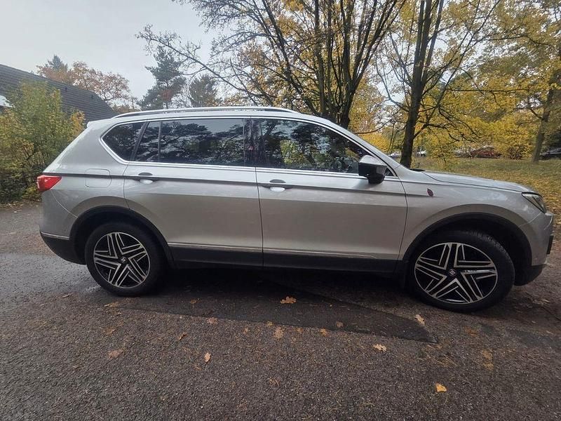 Silber Gebraucht 2020 Seat Tarraco 4Drive SUV | 25.000 € (Guter Preis) - Bild 1/4