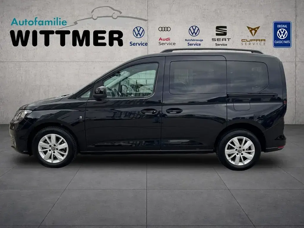 Gebraucht VW Caddy Life 116 PS (85 kW) 2025 Schwarz Van / Kleinbus