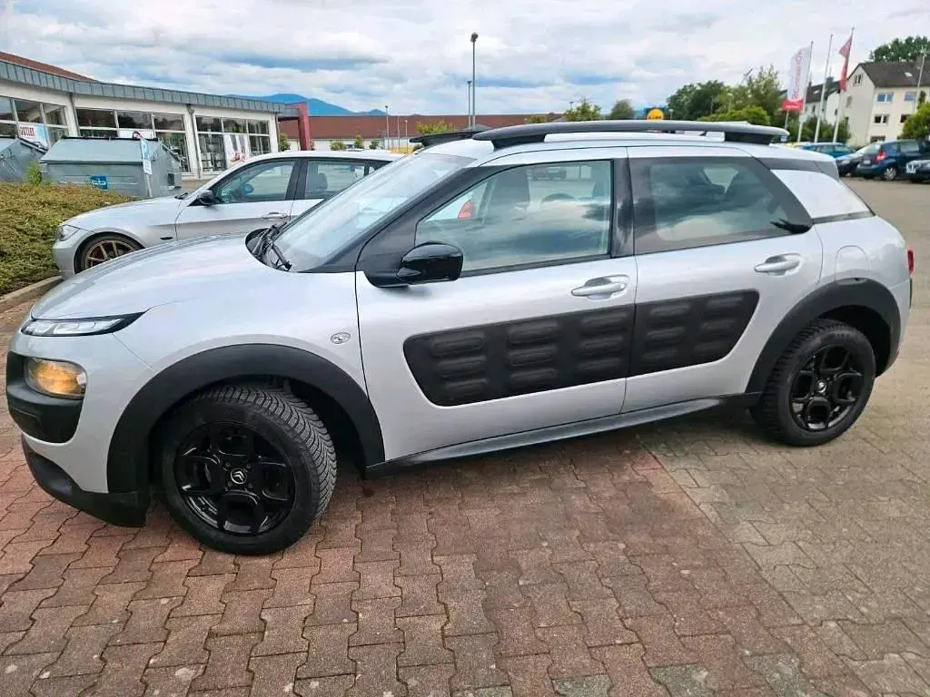 Gebraucht Citroën C4 82 PS (60 kW) 2017 Grau Limousine