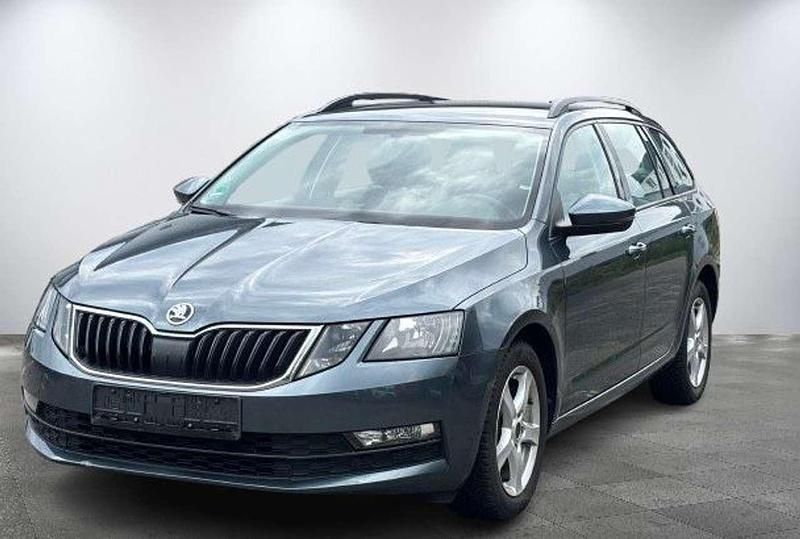 Grau Gebraucht 2017 Skoda Octavia Ambition Kombi | 13.950 € (Fairer Preis) - Bild 1/4