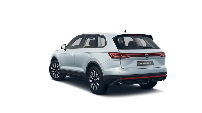 Gebraucht VW Touareg Basis 286 PS (210 kW) 2024 Oyster silver metallic SUV