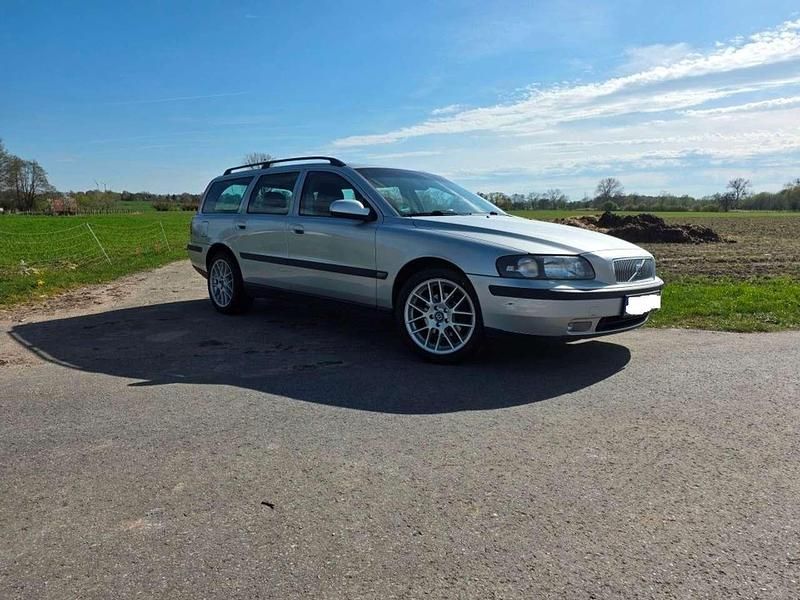 Gebraucht Volvo V70 140 PS (102 kW) 2001 Silber Kombi