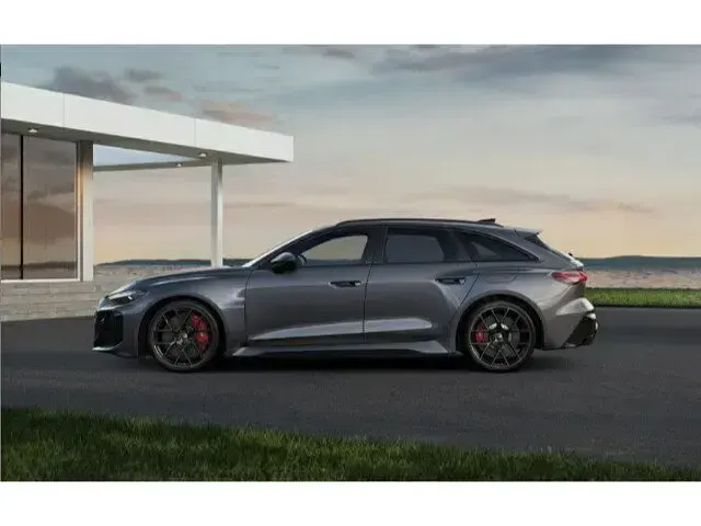 Neu Audi RS5 Ambiente 639 PS (469 kW) 2026 Daytonagrau perleffekt (metallic) Kombi