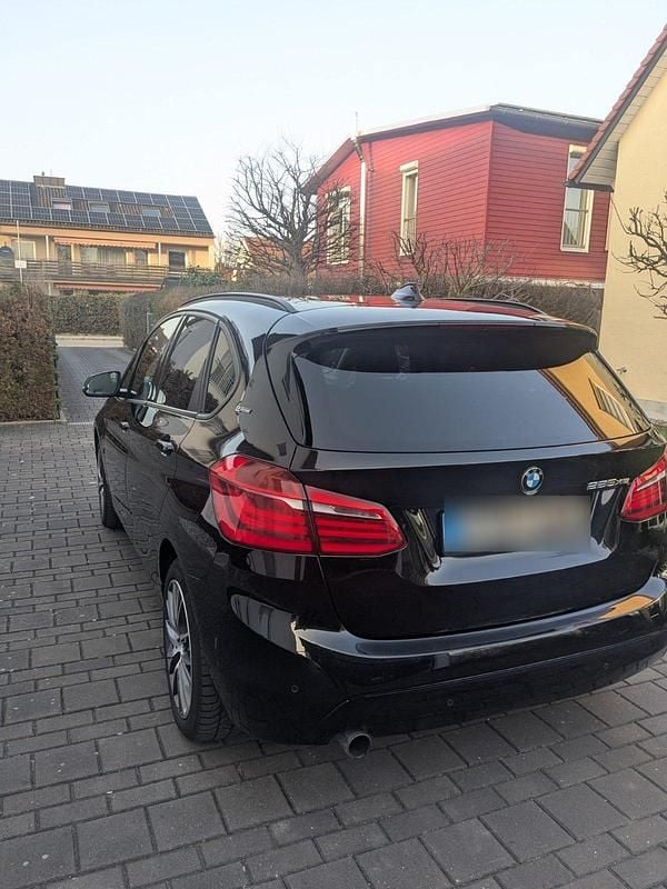 Gebraucht BMW 225 iPerformance 136 PS (100 kW) 2017 Schwarz Kombi