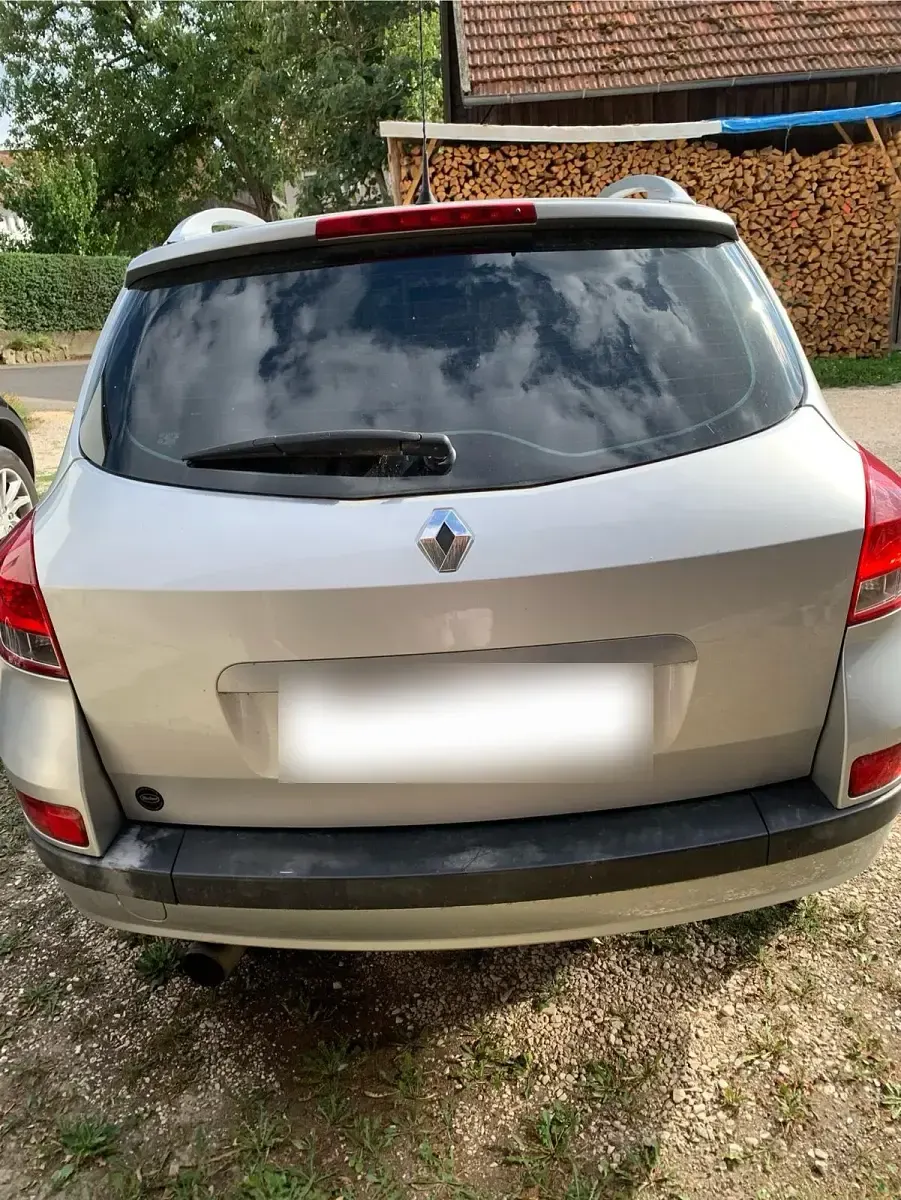 Gebraucht Renault Clio GrandTour Dynamique 75 PS (55 kW) 2008 Silber Kombi