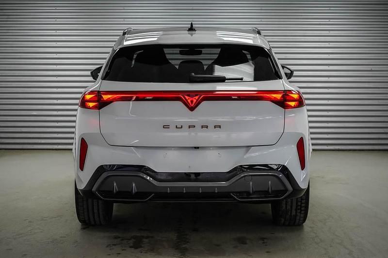 Gebraucht Cupra Terramar VZ 265 PS (194 kW) 2025 Glacial white uni (2y) SUV