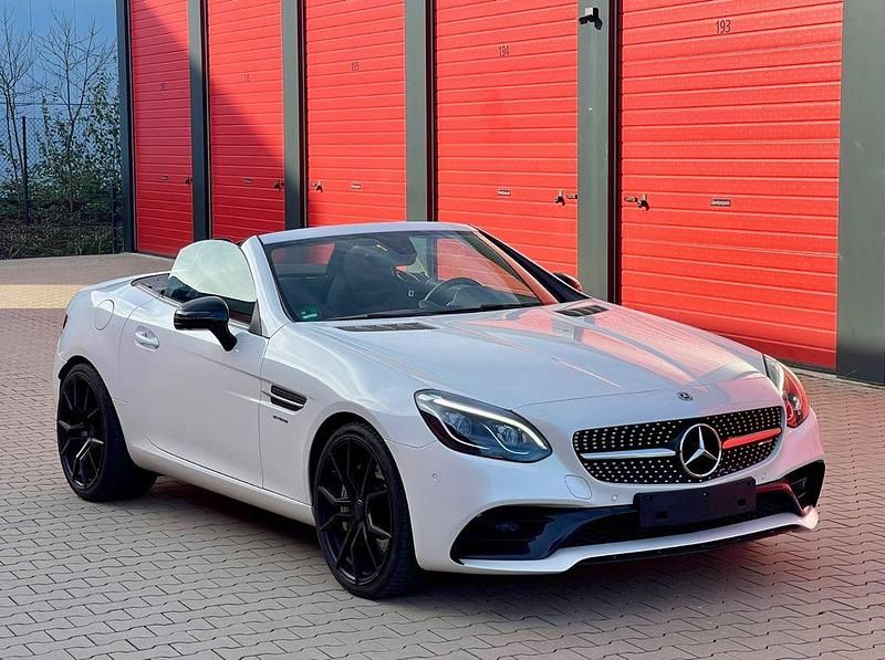 Weiß Gebraucht 2017 Mercedes SLC43 AMG AMG Coupé | 36.900 € (Fairer Preis) - Bild 1/4