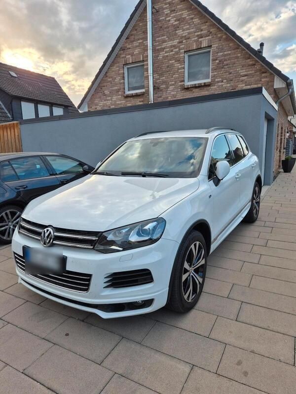 Weiß Gebraucht 2013 VW Touareg SUV | 18.500 € (Etwas zu teuer) - Bild 1/4