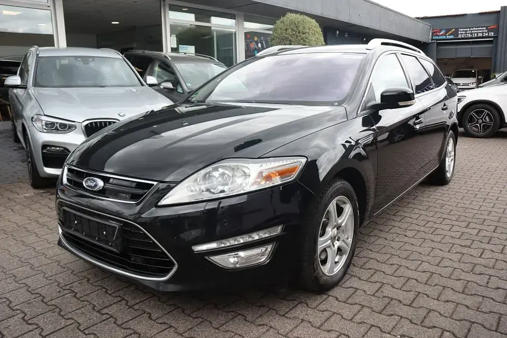 Gebraucht Ford Mondeo Titanium 203 PS (149 kW) 2012 Schwarz Limousine
