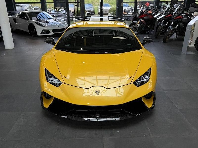 Gebraucht Lamborghini Huracán 639 PS (469 kW) 2017 Giallo inti Limousine