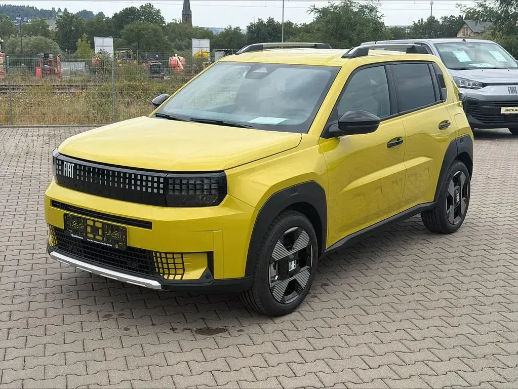 Neu Fiat Grande Panda La Prima 83 kW (113 PS) 2026 Gelb Kleinwagen