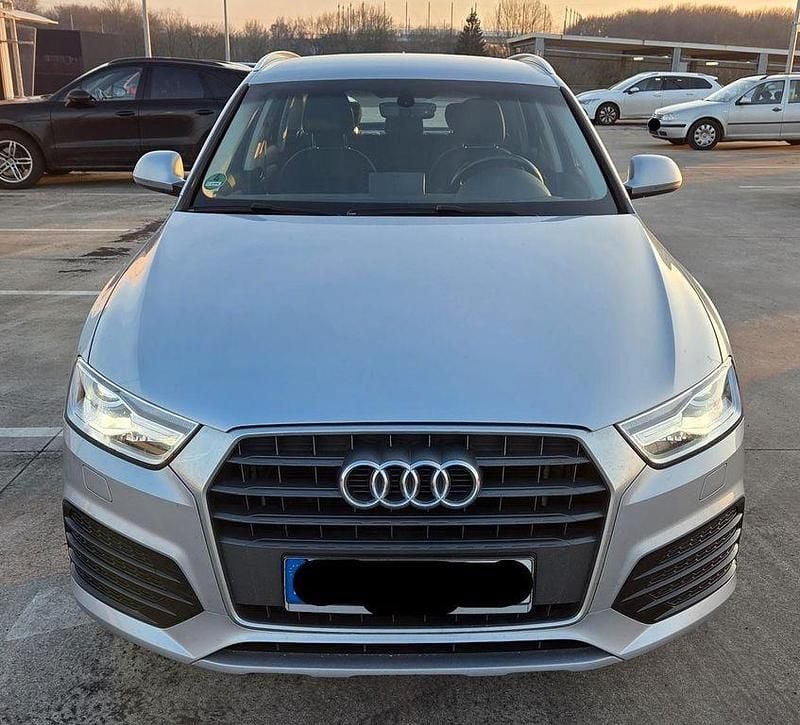Gebraucht Audi Q3 Design 150 PS (110 kW) 2018 Silber SUV