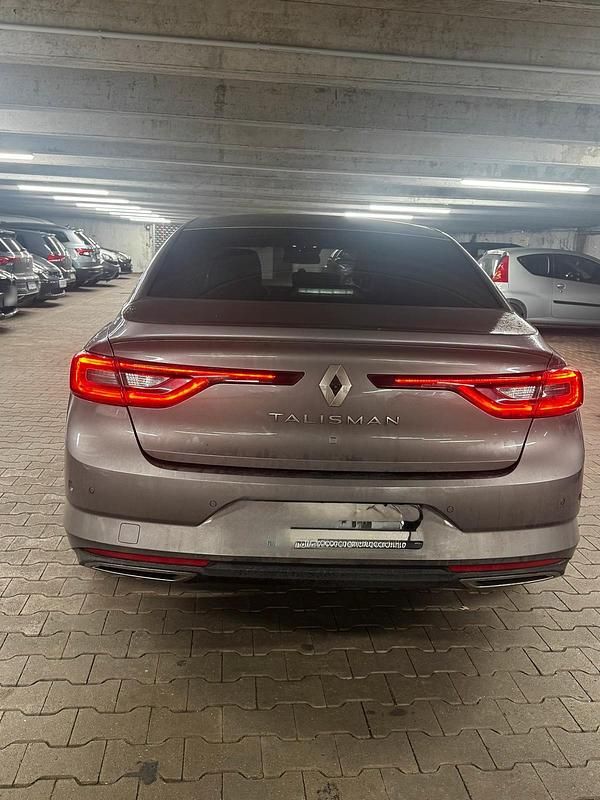 Usata Renault Talisman Intens 200 CV (147 kW) 2016 Grigio Berlina