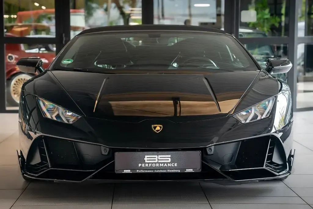 Second-hand Lamborghini Huracán 639 CP (469 kW) 2022 Negru Cabrio