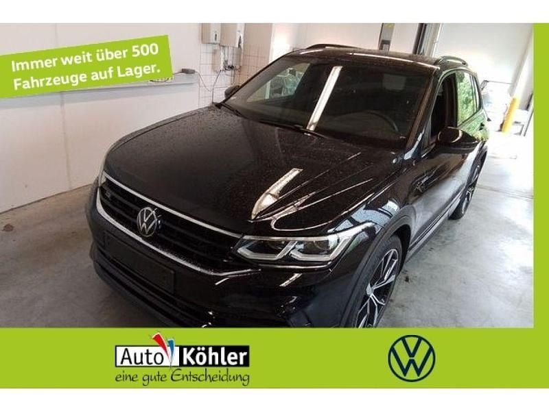 Deep black perleffekt Gebraucht 2023 VW Tiguan R-line SUV | 44.820 € (Teuer) - Bild 1/3