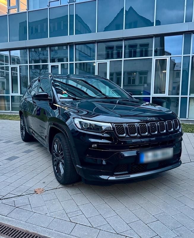 Gebraucht Jeep Compass 150 PS (110 kW) 2021 Schwarz SUV