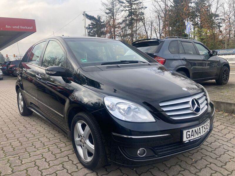Schwarz Gebraucht 2007 Mercedes B180 Van / Kleinbus | 2.800 € (Fairer Preis) - Bild 1/4