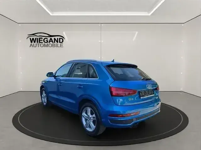 Gebraucht Audi Q3 S-Line 179 PS (131 kW) 2017 Blau SUV