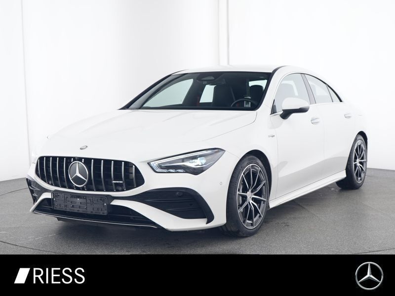 Weiss Gebraucht 2024 Mercedes CLA35 AMG AMG Coupé | 43.400 € (Fairer Preis) - Bild 1/4