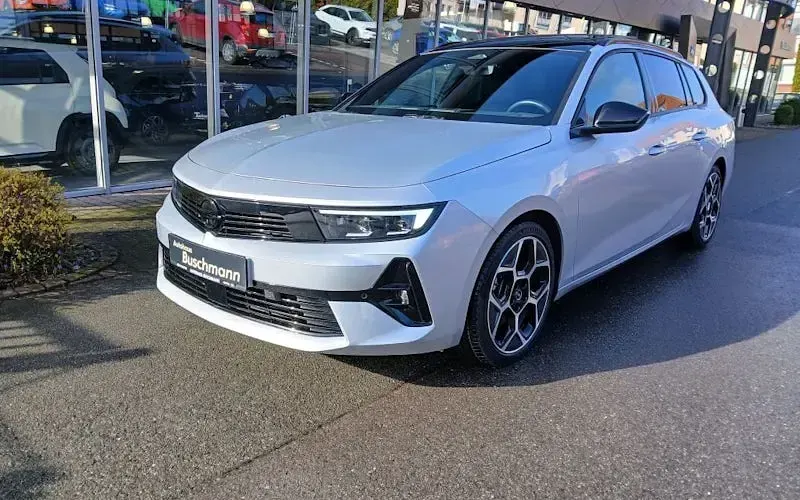 Używany Opel Astra Ultimate 130 KM (95 kW) 2024 Kombi