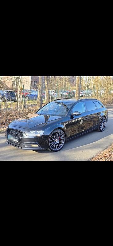Gebraucht Audi A4 211 PS (155 kW) 2013 Schwarz Kombi