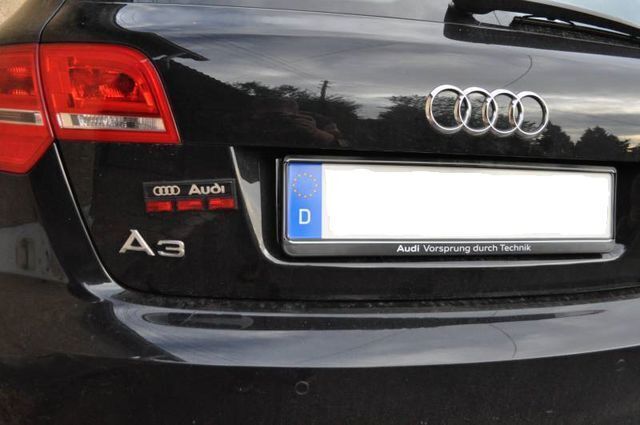 Gebraucht Audi A3 Sportback Attraction 140 PS (102 kW) 2011 Schwarz metallic Kleinwagen