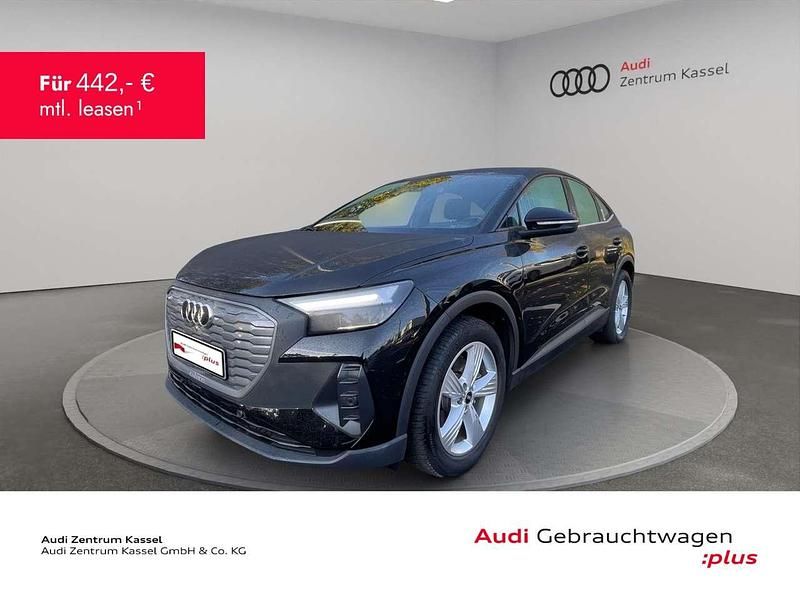 Mythosschwarz metallic Gebraucht 2022 Audi Q4 Sportback e-tron Basis SUV | 27.490 € (Fairer Preis) - Bild 1/3