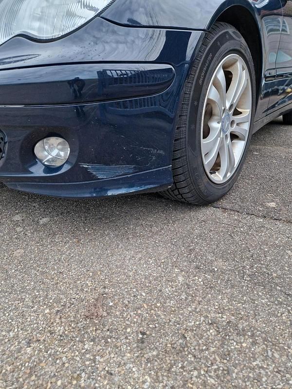 Gebraucht Mercedes 220 150 PS (110 kW) 2005 Blau Limousine