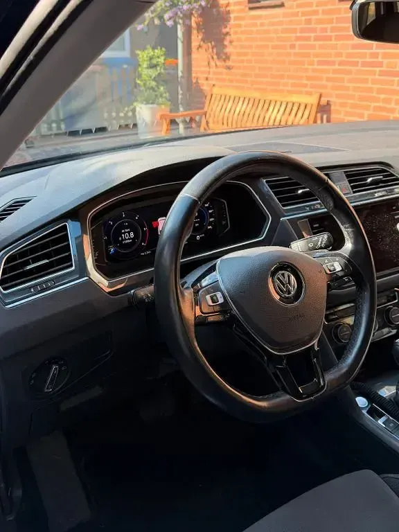 Gebraucht VW Tiguan Comfortline 190 PS (139 kW) 2020 Blau SUV
