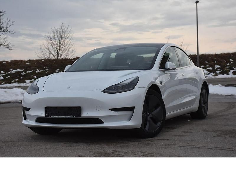 Gebraucht Tesla Model 3 Standard Range Plus 225 kW (306 PS) 2020 Weiß Limousine